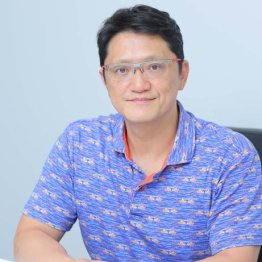 「馬名と勝負服をインプットするには塗り絵が基本です」